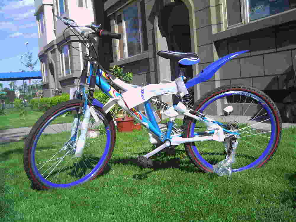 全新的變速自行車現(xiàn)低價(jià)轉(zhuǎn)讓